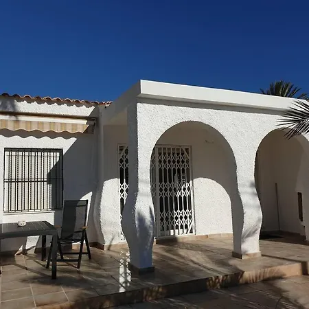 Moderne Finca In Ruhiger Lage - Freistehend بيت للعطل