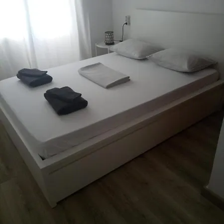 Moderne Finca In Ruhiger Lage - Freistehend بيت للعطل *
